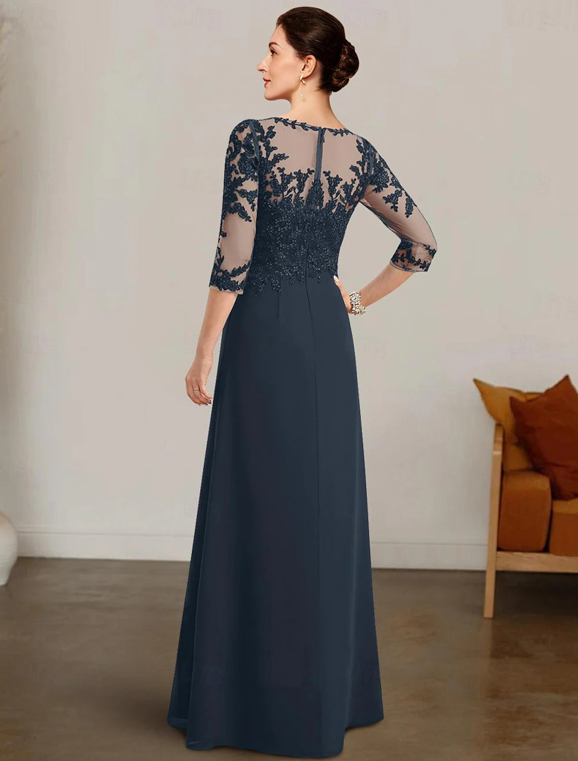 Buyishang A-Line Mother of the Bride Dress Elegant Bateau Neck Floor Length Chiffon Lace 3/4 Length Sleeve with Lace free custom size